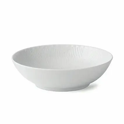 Begränsat antal White Fluted Half Lace skål från Royal Copenhagen