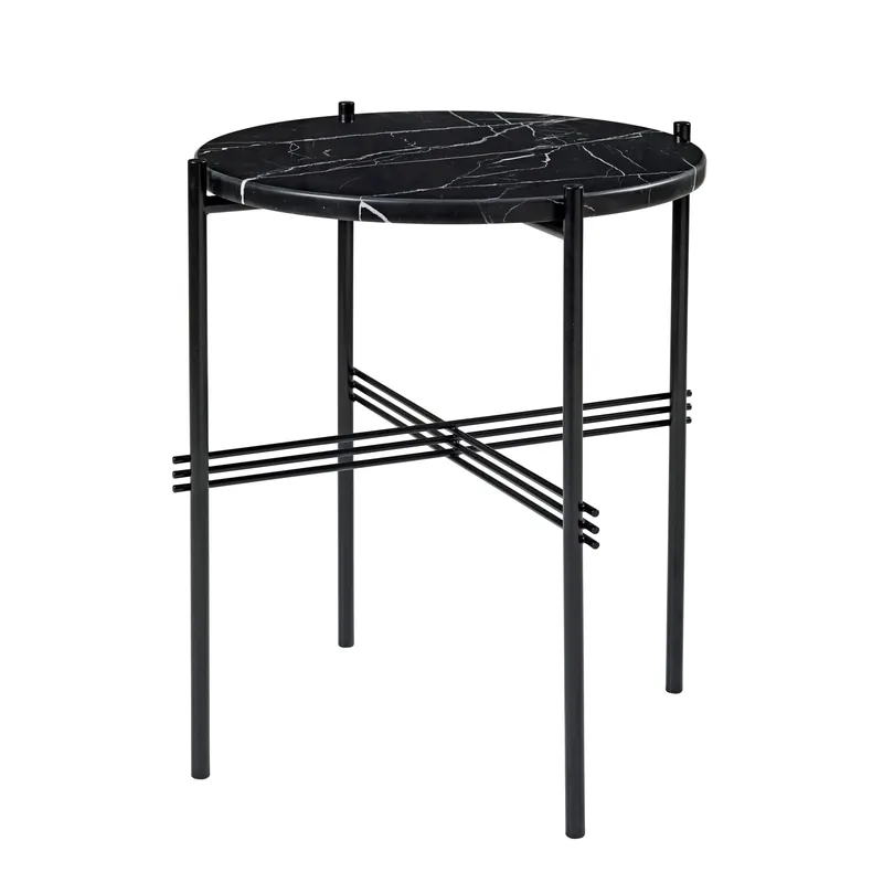 TS bord svarta ben Ø 40 cm från GUBI Beställ idag