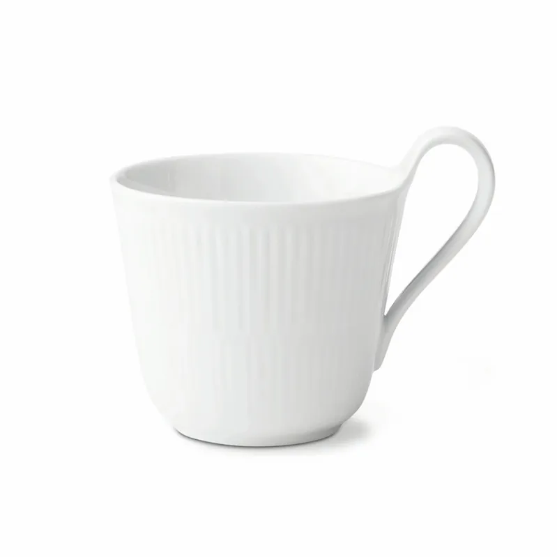 Populärt val White Fluted kopp med högt handtag från Royal Copenhagen