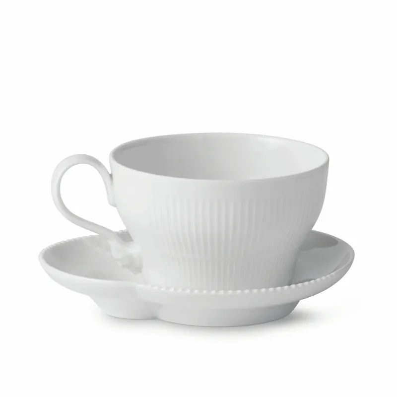White Elements kopp med fat 26 cl från Royal Copenhagen Köp online