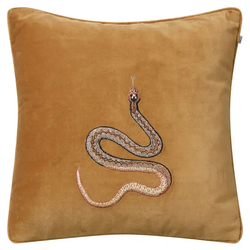 Embroidered Cobra kuddfodral 50x50 cm från Chhatwal & Jonsson Lägg i varukorgen