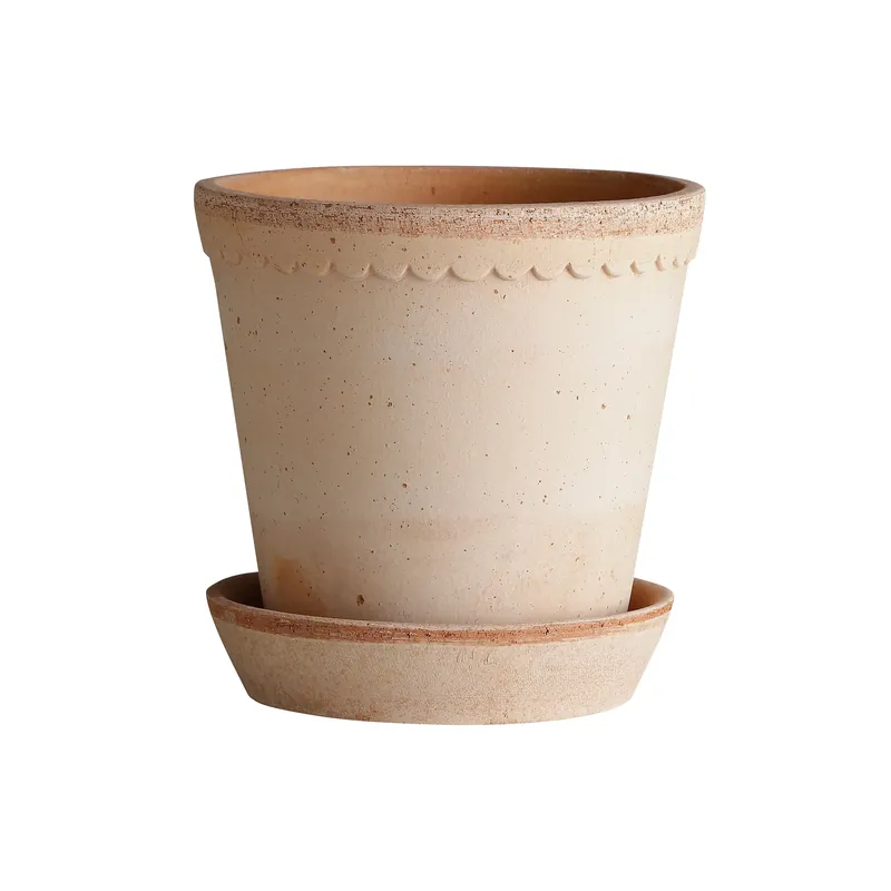 Endast denna vecka Helena kruka Ø14 cm från Bergs Potter