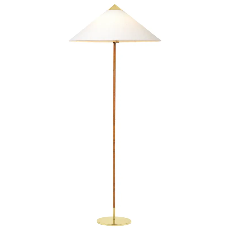 9602 golvlampa från GUBI Erbjudandepris