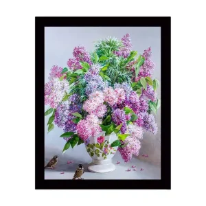 Kundfavorit Inramad Canvastavla i trä - 41x56 cm - Färgrik bukett av syrenblommor i en vacker vas Lila / Grön / Vit - Inredning