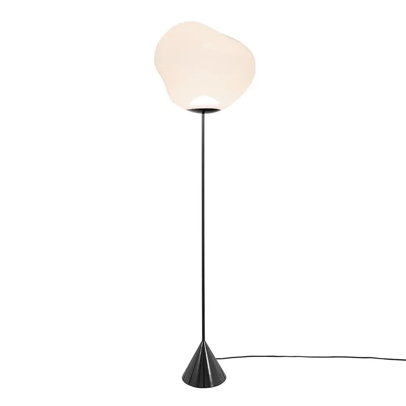 Melt Cone Slim Golvlampa Opal LED Endast idag