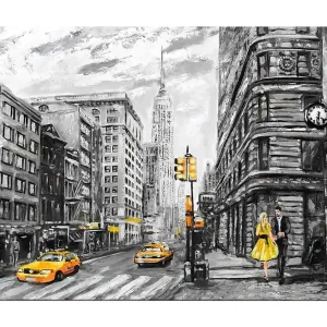 Canvastavla 70x100 cm - Romantisk scen av ett par som promenerar på en livlig gata i New York, omgiven av klassiska byggnader och gula taxibilar Gult / Svart / Grått - Inredning Kampanjpris