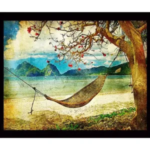Säker betalning Inramad Canvastavla i trä - 41x56 cm - Avkopplande hängmatta under ett träd vid stranden med berg i bakgrunden Blå / Grön / Beige - Inredning