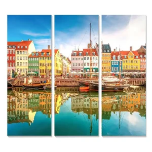 Begränsat antal Canvastavla i trä 3-delar 50x70 cm - Färgglad hamn med traditionella hus och båtar Blå / Gul / Röd - Inredning