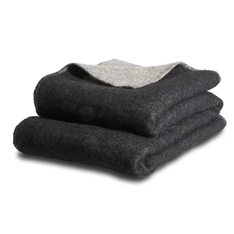 Sänkt pris Nappa Pläd Black/Grey