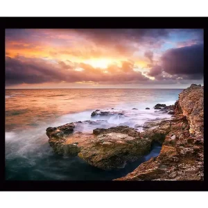 Inramad Canvastavla i trä - 41x56 cm - Storslagen solnedgång över havet med klippformationer i förgrunden Orange / Blå / Grå - Inredning Snabb frakt