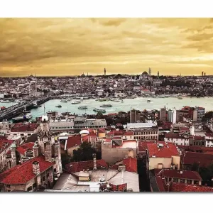 Beställ nu Canvastavla 70x100 cm - Panoramavy över Istanbul med tak av tegel och en glittrande vattenyta Röd / Turkos / Guld - Inredning