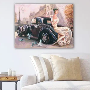 Utförsäljning Canvastavla 70x100 cm - Elegant kvinna i vit klänning sitter på en svart bil i en stadsmiljö Svart / Vit / Beige - Inredning