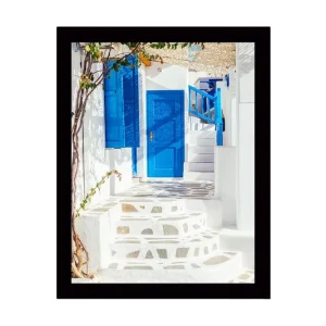 Inramad Canvastavla i trä - 41x56 cm - Blå dörrar och trappor i en vitkalkad gränd Blå / Vit - Inredning Sänkt pris