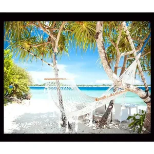 Inramad Canvastavla i trä - 41x56 cm - Vit hängmatta mellan palmer på solig vit sandstrand Turkos / Grön / Vit - Inredning Reapris