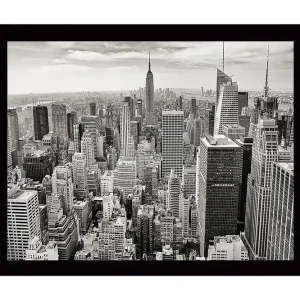 Inramad Canvastavla i trä - 41x56 cm - Storslagen vy över New Yorks skyline med ikoniska skyskrapor Svart / Vitt / Grått - Inredning Begränsad tid